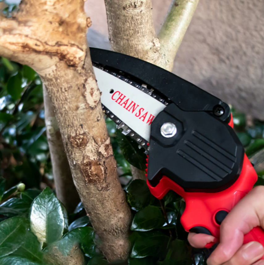 TimberBolt™ Lithium Chainsaw